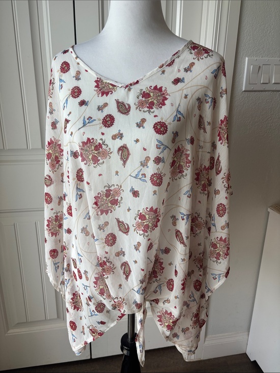 New York & Company Tops - NEW YORK & Co Floral Tie-Front V-Neck Blouse - Cream with Red Floral